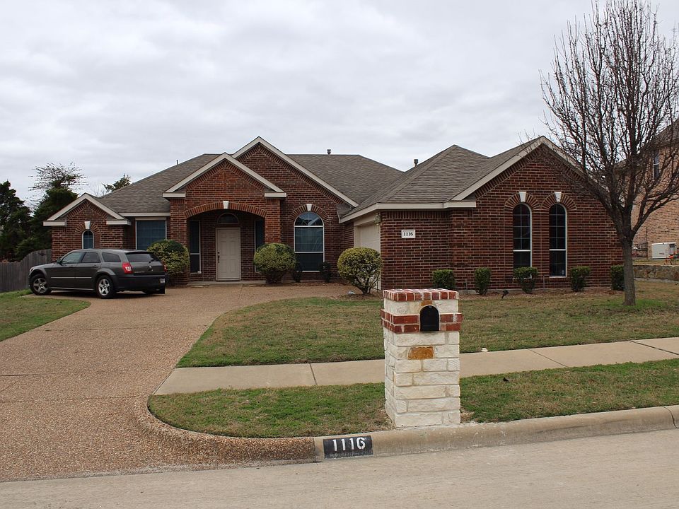 1st image of 1116 Southlake Dr