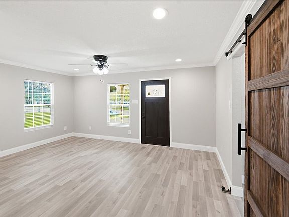 4th image of 2803 Ross Ave