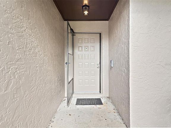 3rd image of 2736 Hilda Ct