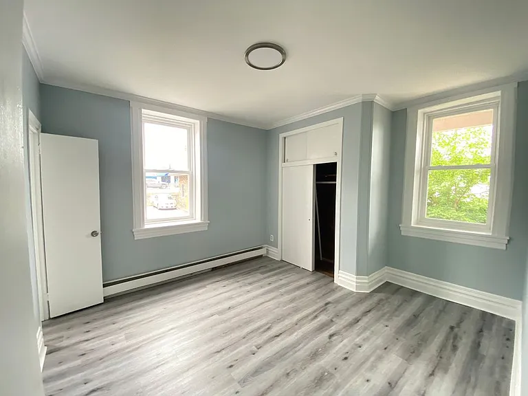 339 Valley St #1 — Photo 3