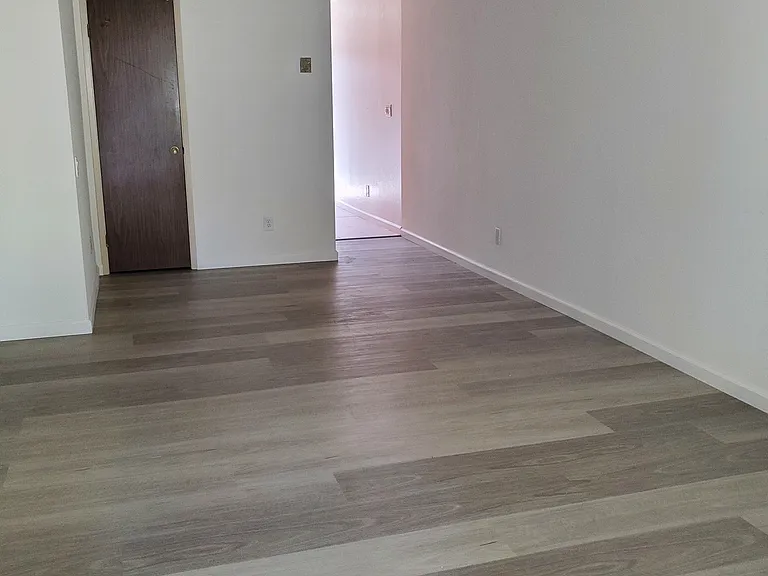 1130 Whirlow Pl — Photo 1