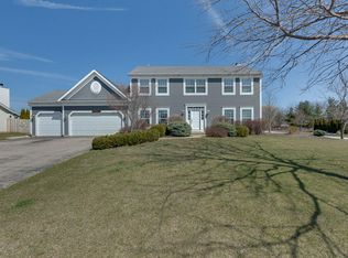 11257 42nd Ave, Pleasant Prairie, WI 53158