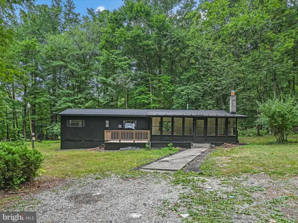 62 Appalachian Dr, Grantville, PA 17028