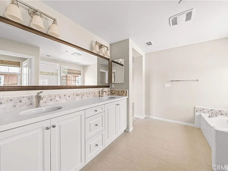 352 Golden Bear Ln — Photo 24