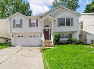 374 Green Jade Estates Dr, Fenton, MO 63026