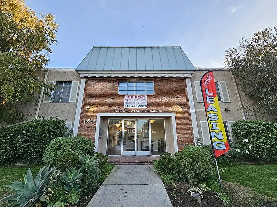 TARZANA WEST APARTMENTS