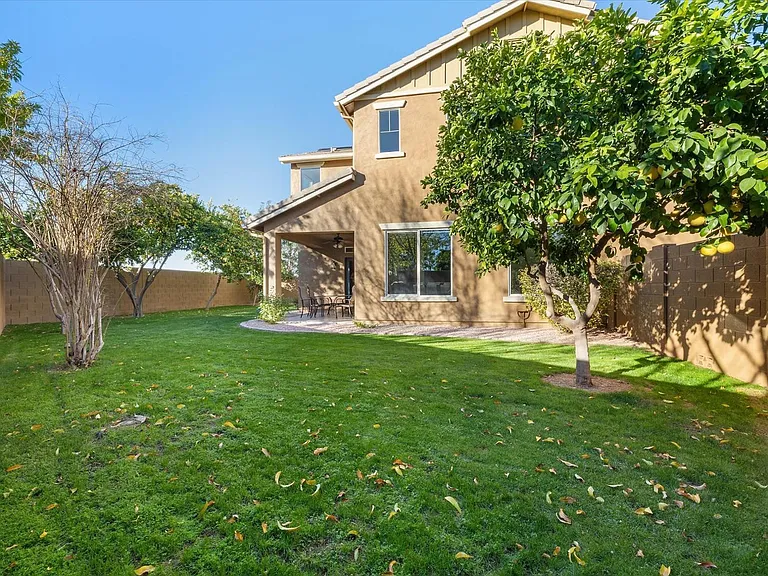 3437 E Mesquite St — Photo 26
