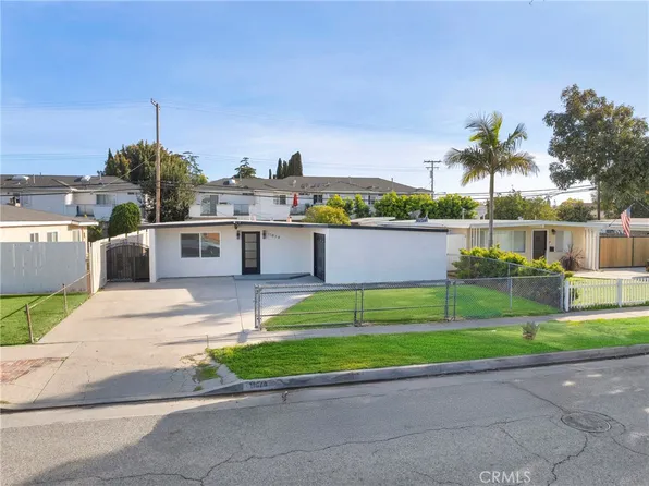 11874 206th St, Lakewood, CA 90715