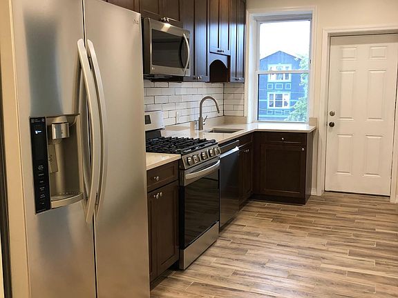 3rd image of 51 E Kinney St Floor 2