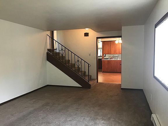 4th image of 3304 Hawthorne Pl SE