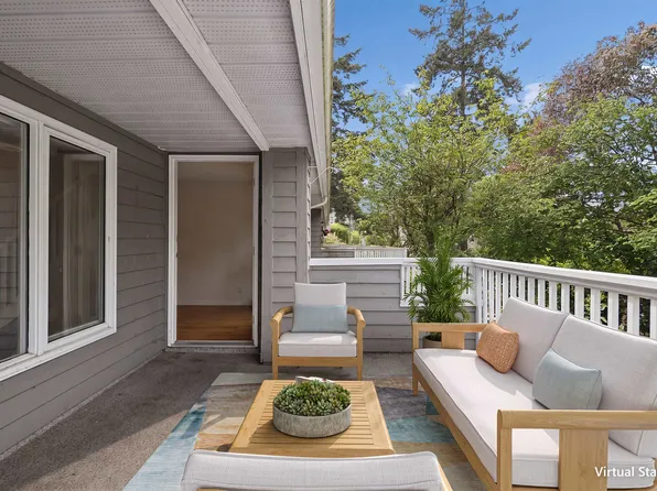 1518 Bowser Ave #207, North Vancouver, BC V7P 2Y3