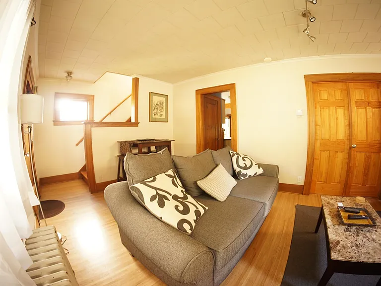 121 Crittenden Blvd — Photo 2