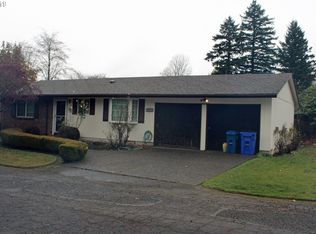 15735 SE Clinton St, Portland, OR 97236