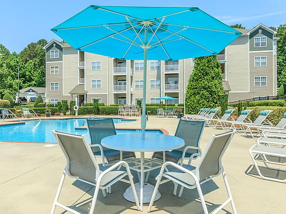 TAKE A DIP IN OUR LAVISH SWIMMING POOL