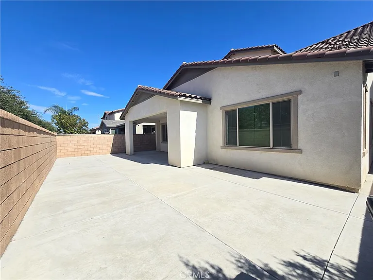 2679 E Penelope Ln — Photo 26