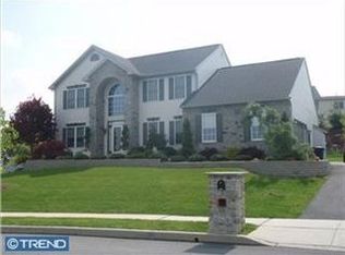 3316 Pequot Dr, Sinking Spring, PA 19608