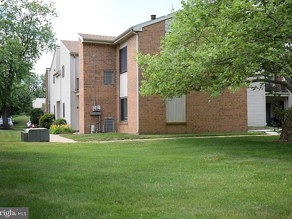 5th image of 506 Downing Ct