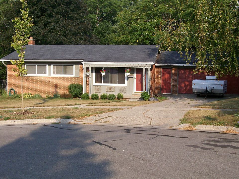 176 Elmwood Ct