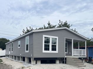 15666 49th St N #1104, Clearwater, FL 33762