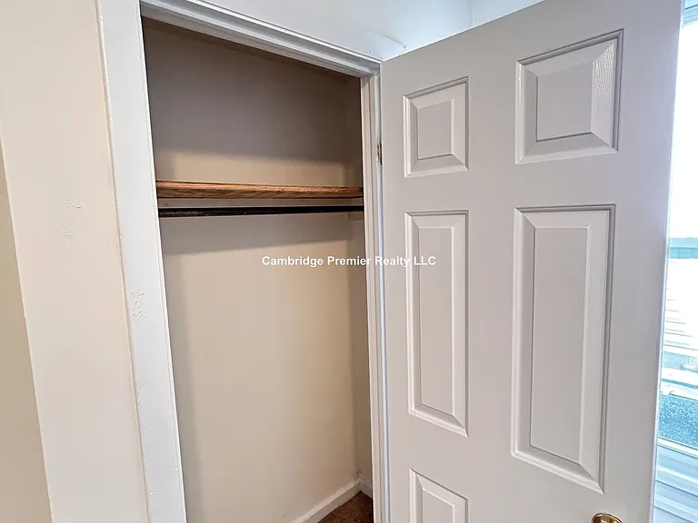 Pine St — Photo 15