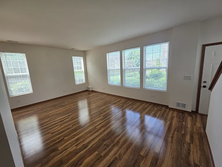4934 Montauk Dr — Photo 3
