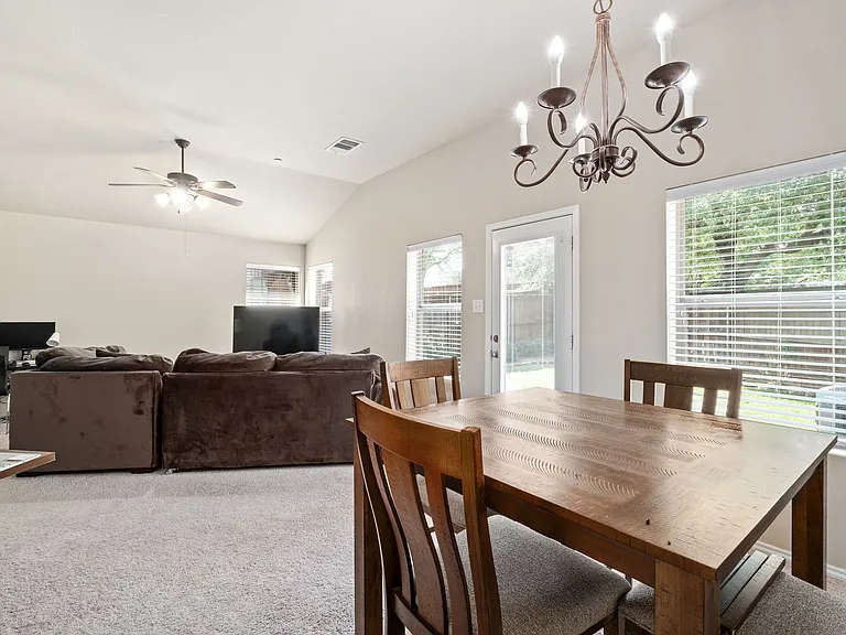 1160 Landon Ln — Photo 12