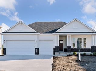 11624 Upland Ln N, Osseo, MN 55369