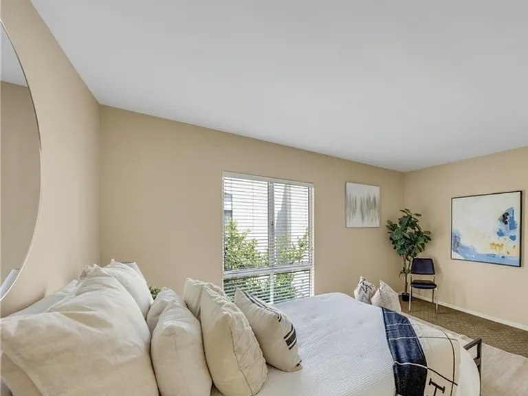 837 Magnolia Ave #11 — Photo 16