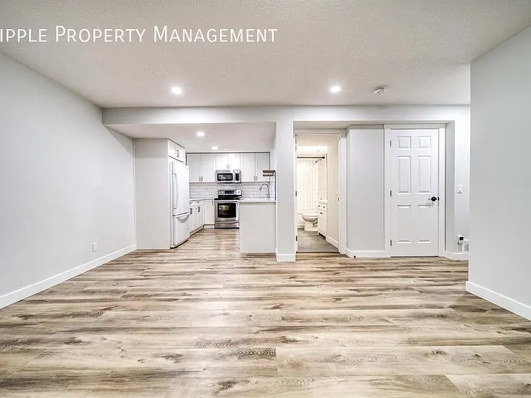 5808 Dalridge Hl NW #LOWER — Photo 4