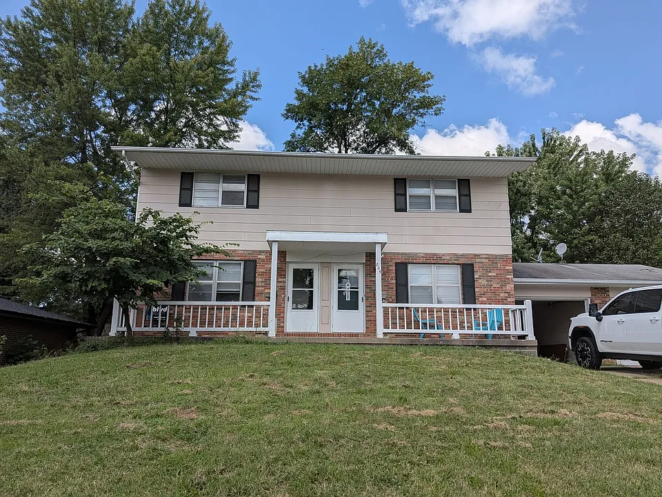 805 S Fairview Rd