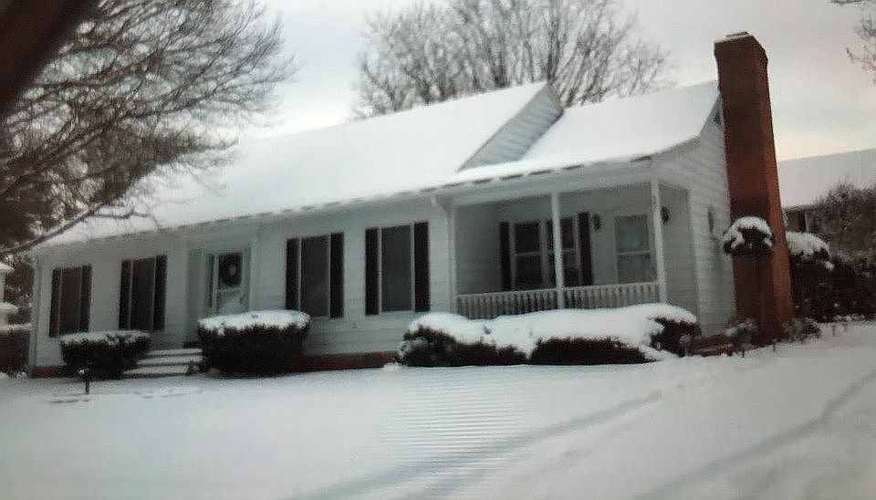 1. Snow driveway Rside