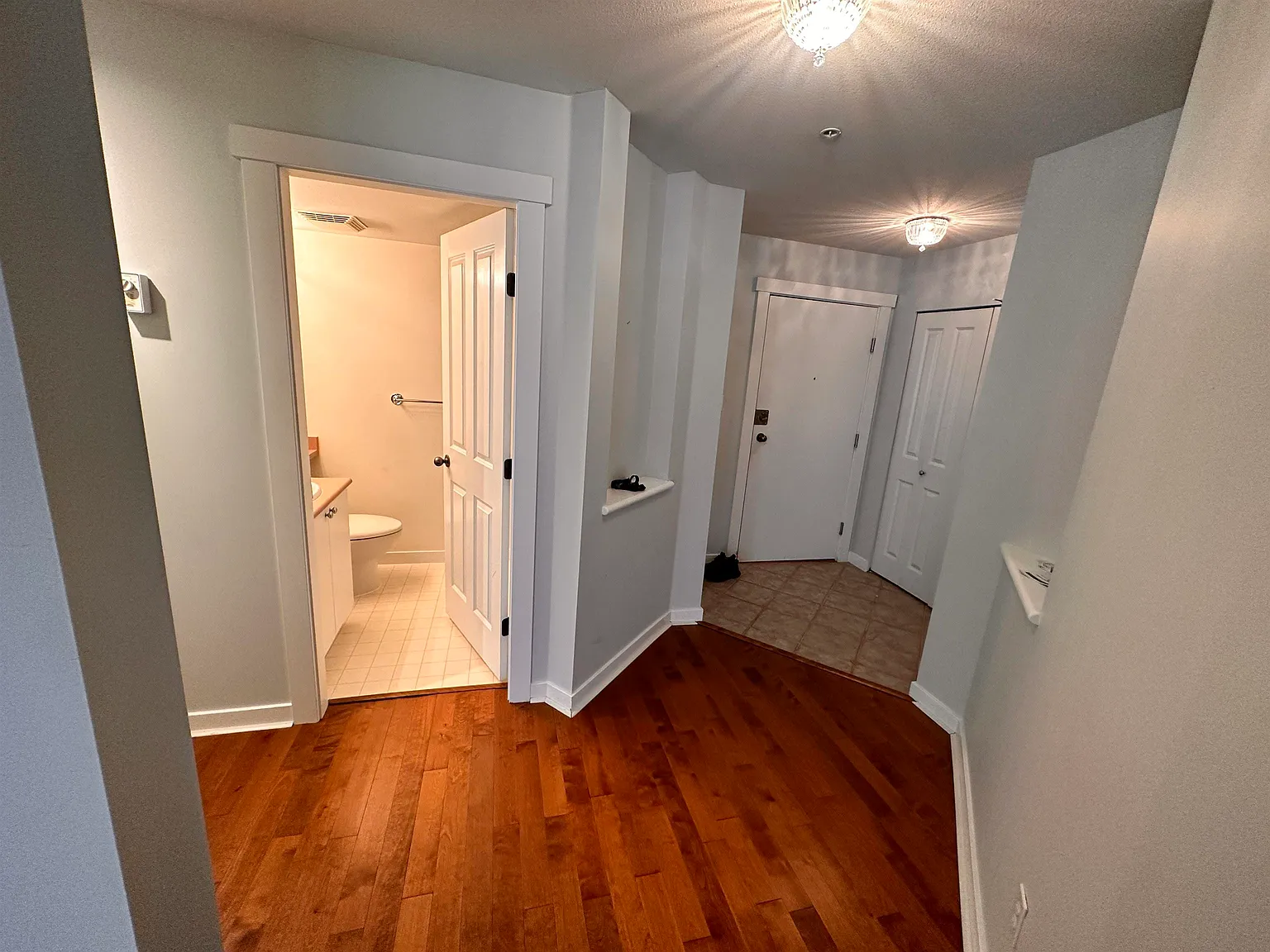 2 bed, 960 sqft, $2,500 — Photo 3