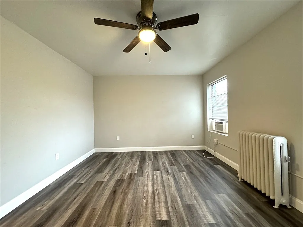 Studio, 1.0 bath, 500 sqft, $1,900 — Photo 3