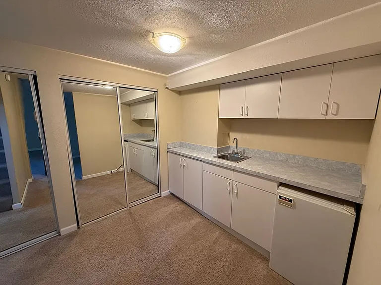 2466 Montavista Pl W — Photo 33