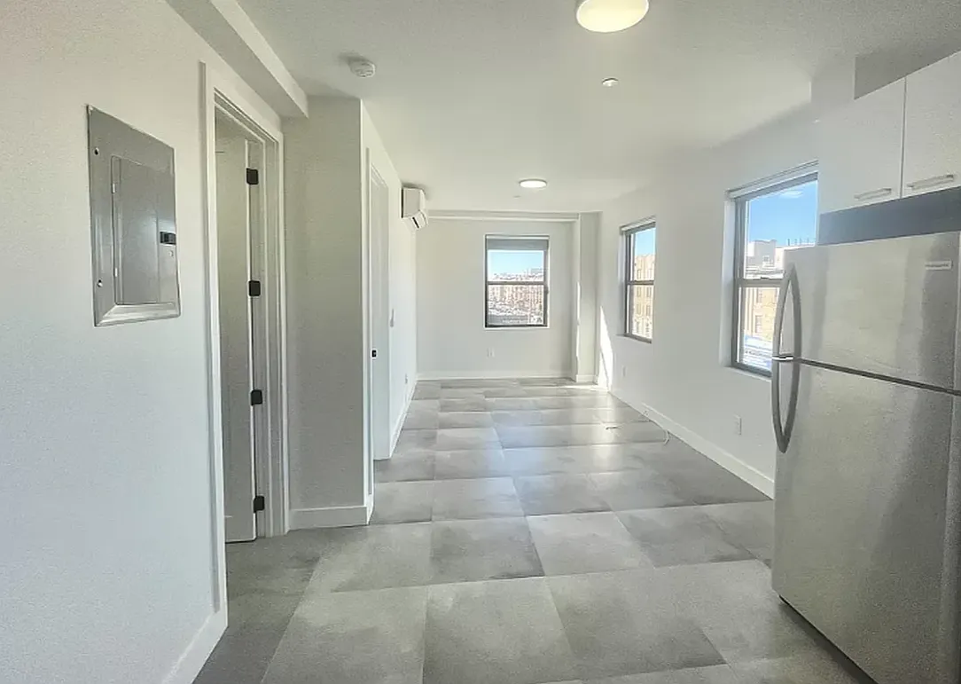Building Photo - 237 Utica Ave #4F