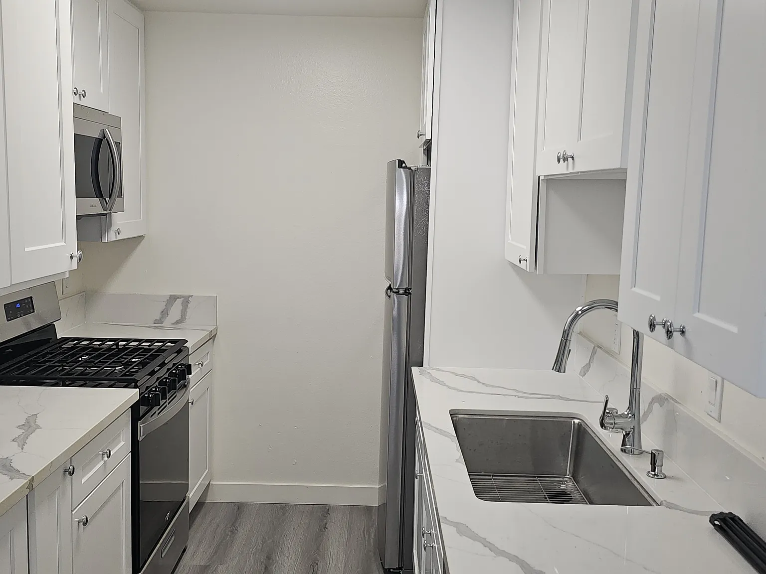 2 bed, $2,975 — Photo 3