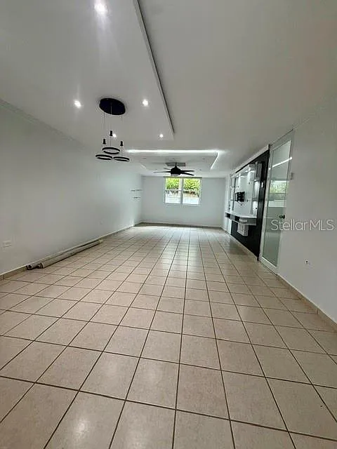 3 bed, 2.5 bath, 1582 sqft, $2,300 — Photo 4