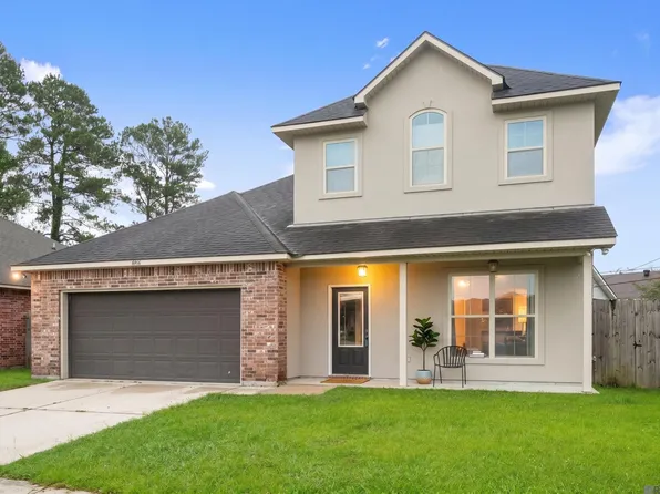 6916 Silver Springs Dr, Greenwell Springs, LA 70739