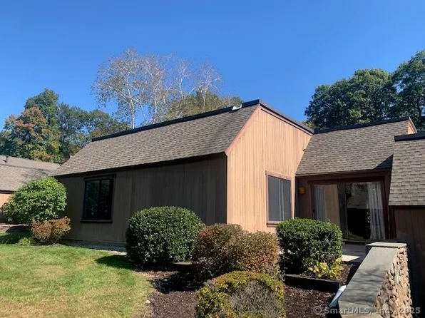 27 Canterbury Lane #27, Avon, CT 06001