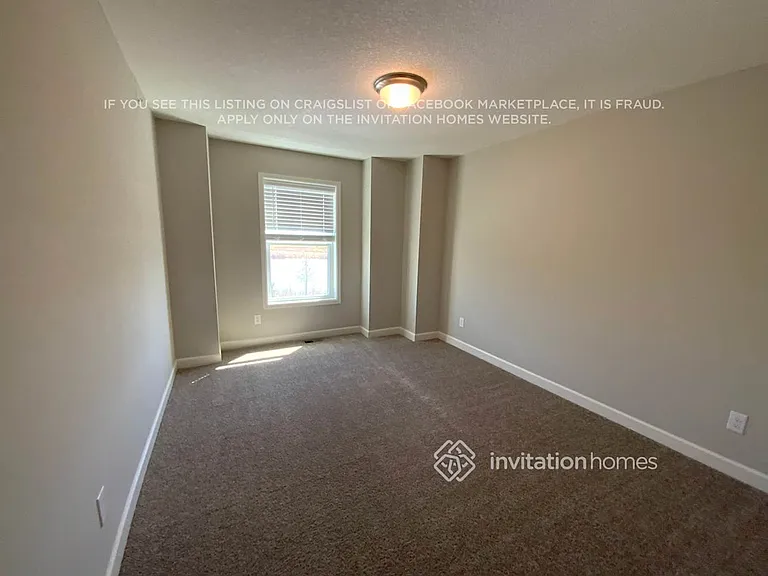 10948 Yalta St #B — Photo 9