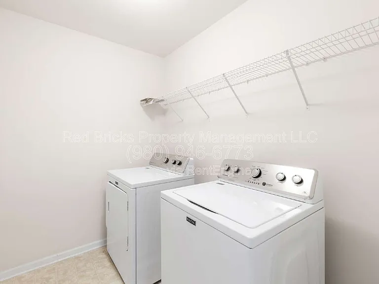 17320 Brightstone Ct — Photo 29