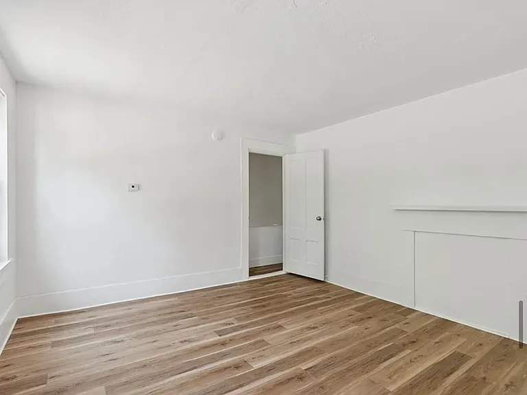 1099 Washington St — Photo 22