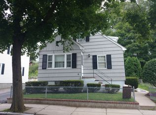 32 Vogel St, West Roxbury, MA 02132