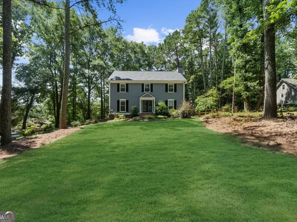 710 Melanie Ct, Canton, GA 30115