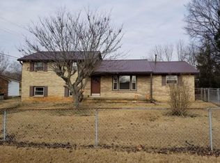 405 Burch Rd, Clarksville, TN 37042