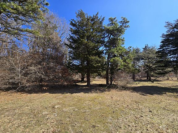 4th image of 96 Briar Spring Road