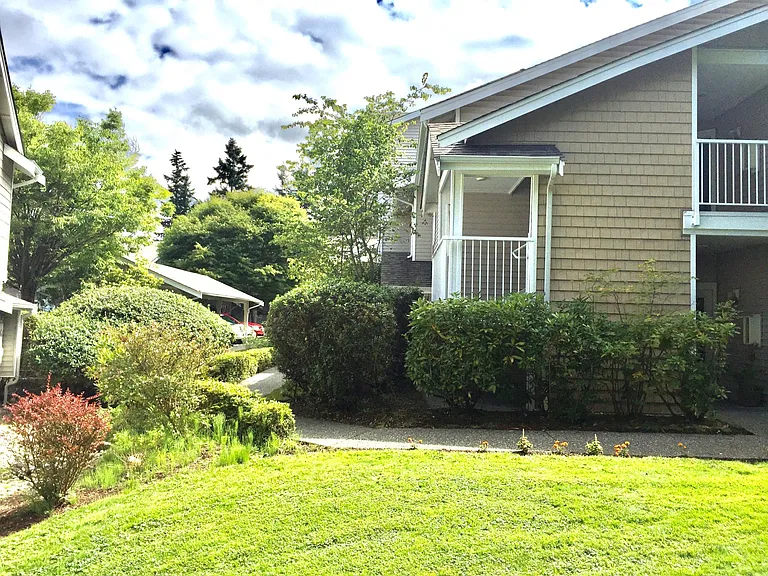 5400 Harbour Pointe Blvd #C204 — Photo 2