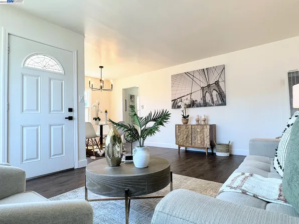 2965 Greenwood Dr, San Pablo, CA 94806