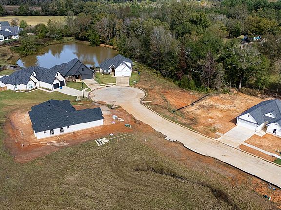 4th image of 254 Kaul Ln