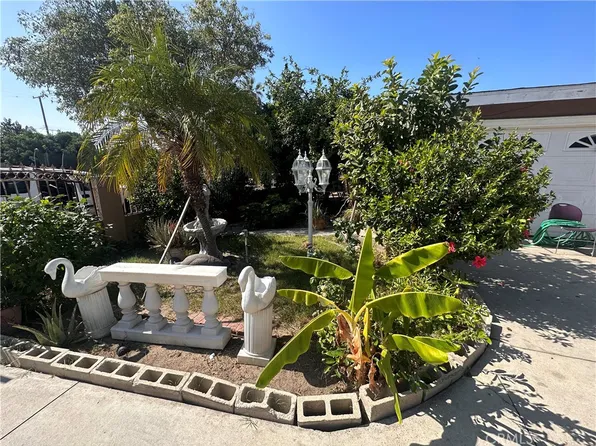 2301 Marty Ln, Santa Ana, CA 92706